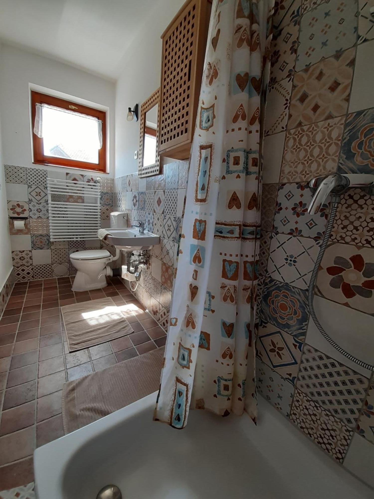 Hungária Vendégház Eger Esterno foto